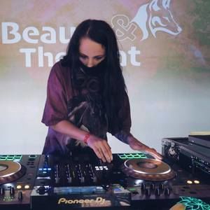 Meet your Posher, Mandy